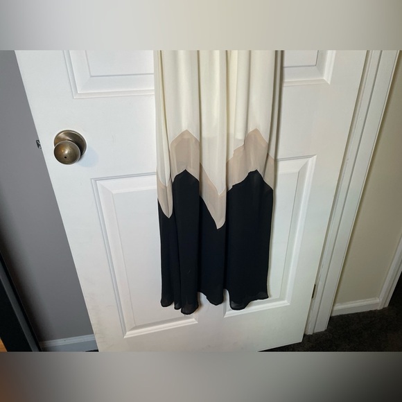 Heart Soul Woman’s Maxi Dress Size XS NEW Spaghetti Straps Stretch Waist Flowy - Picture 7 of 8